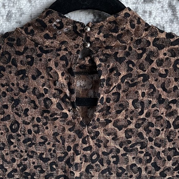 Thalia Sodi Sheer Top M Long Sleeve Sexy Animal Print Stretch Net Mock Neck - Picture 5 of 7